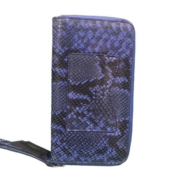 Banana Republic Snake Print NWT Italian Leather wallet - Picture 9 of 9